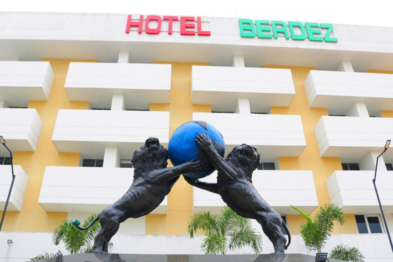 Hotel Berdez Нейва Экстерьер фото
