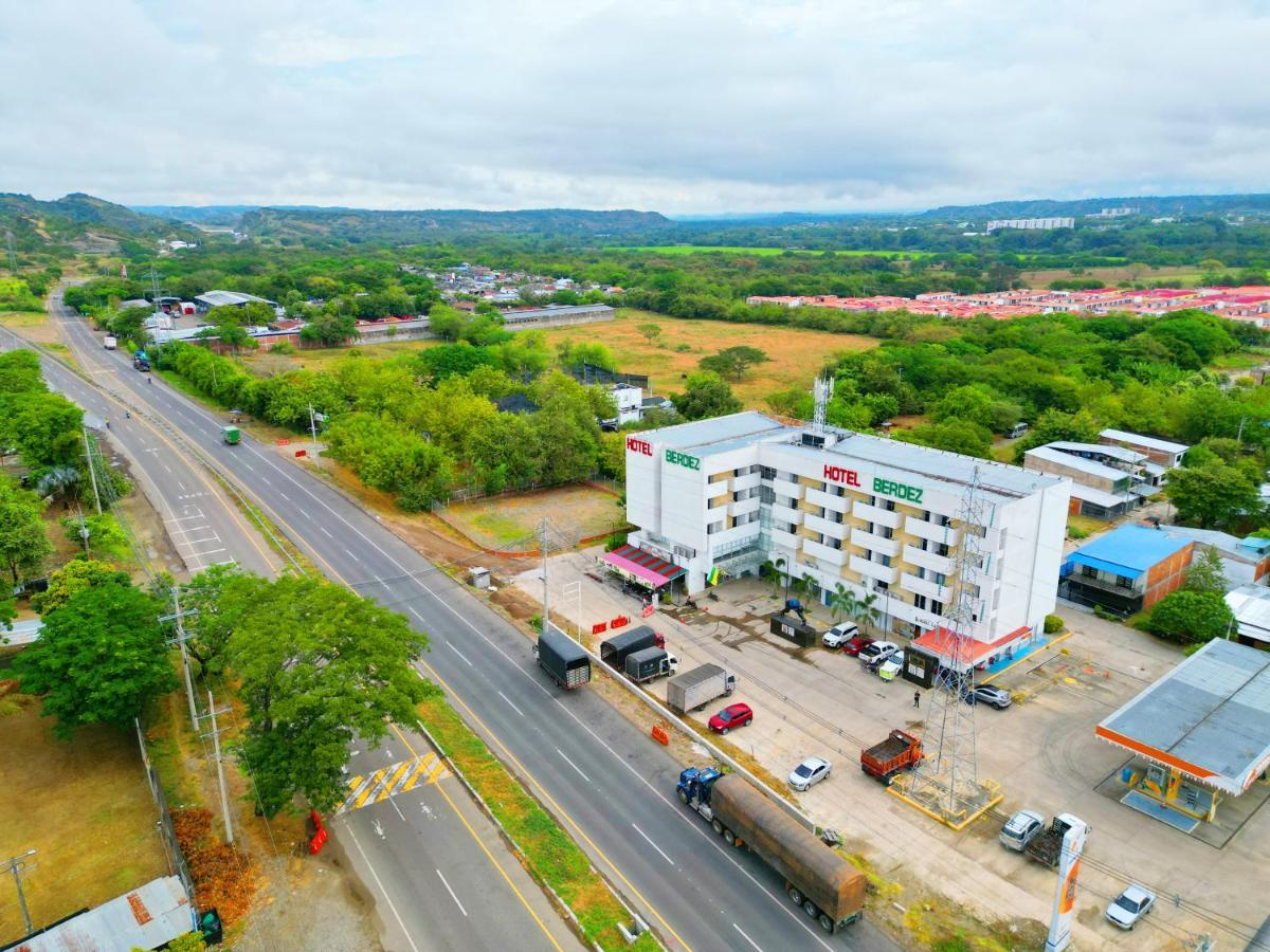 Hotel Berdez Нейва Экстерьер фото